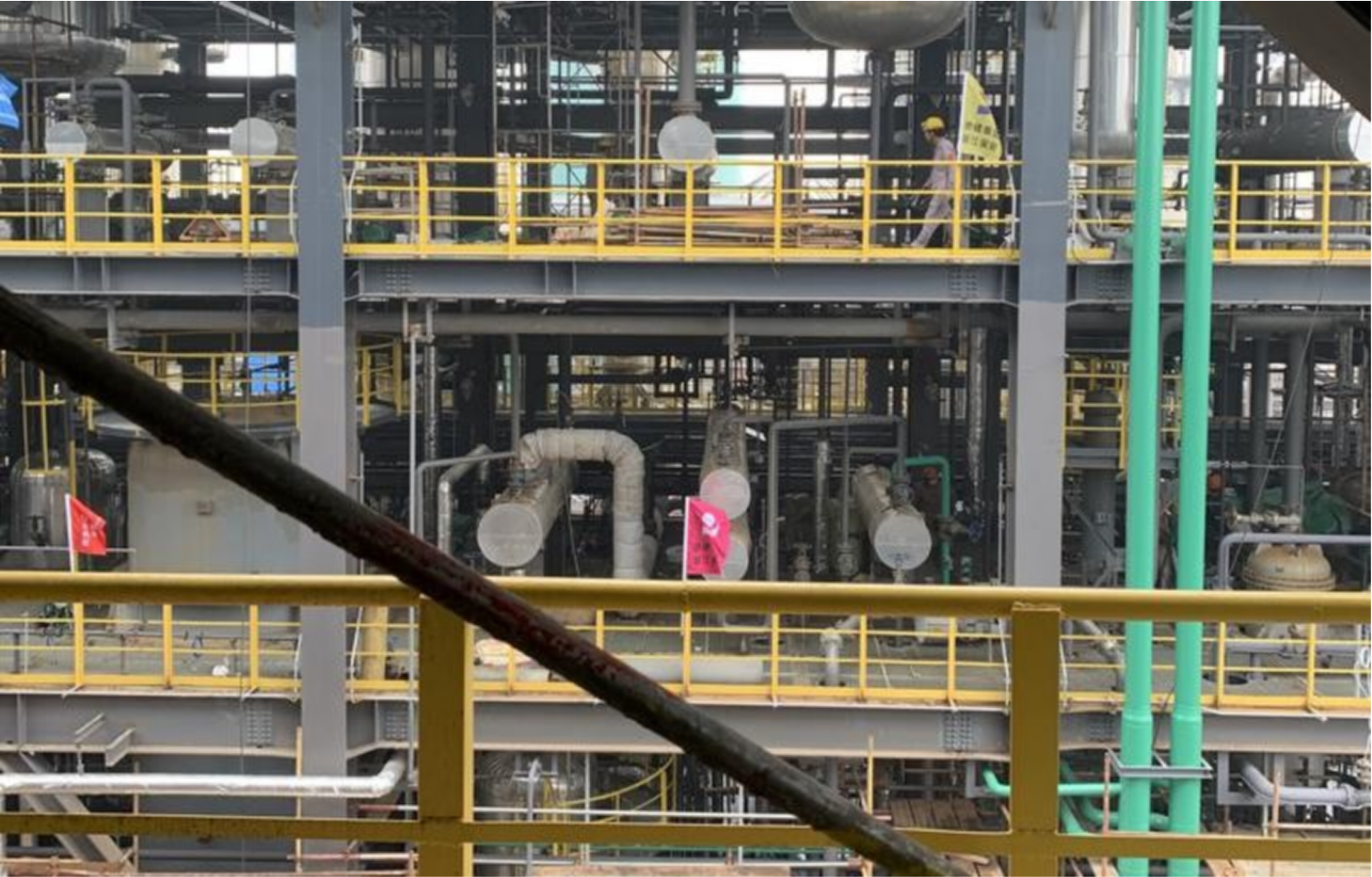 防爆伺服電機(jī)在樹脂加工改造設(shè)備上方案